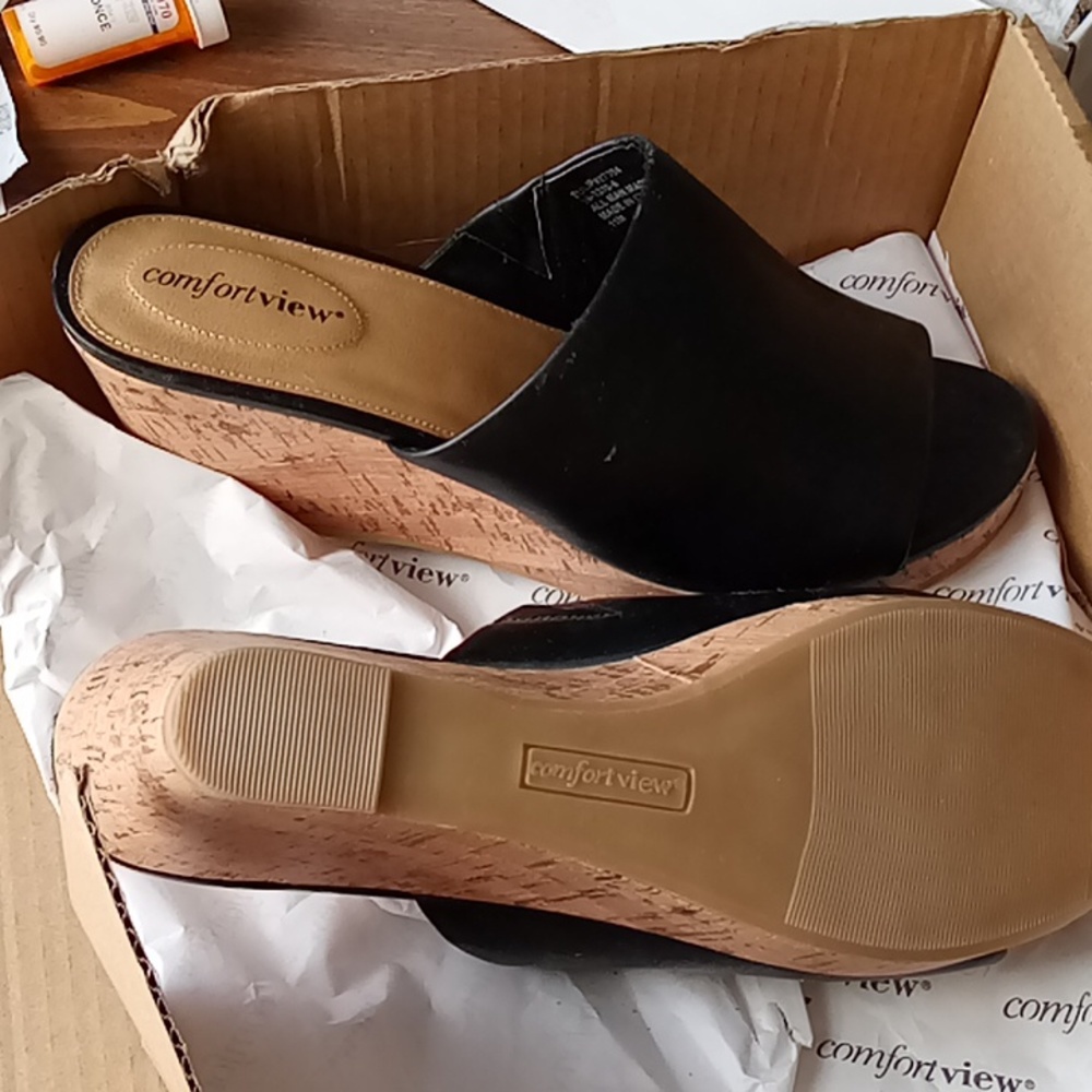 Shoes , black clog slip-ons